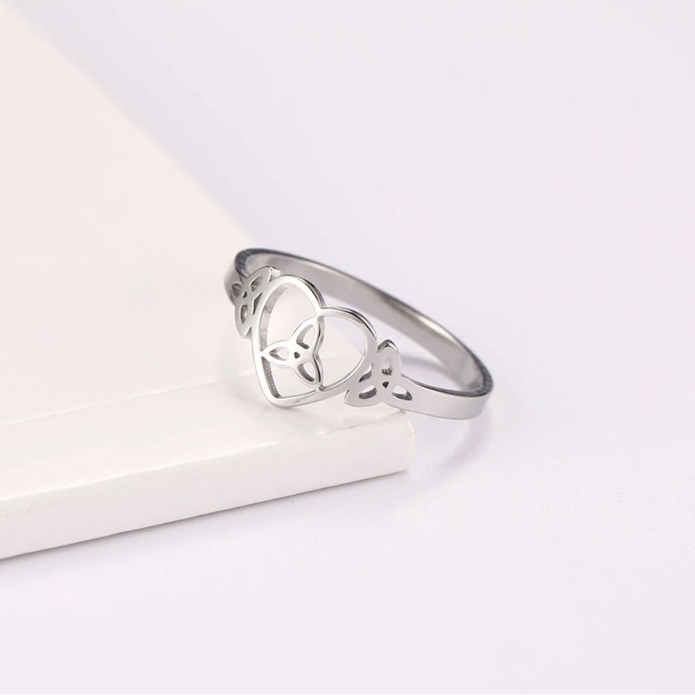 18K White Gold/ Rhodium Plated Triquetra Inside Heart Ring